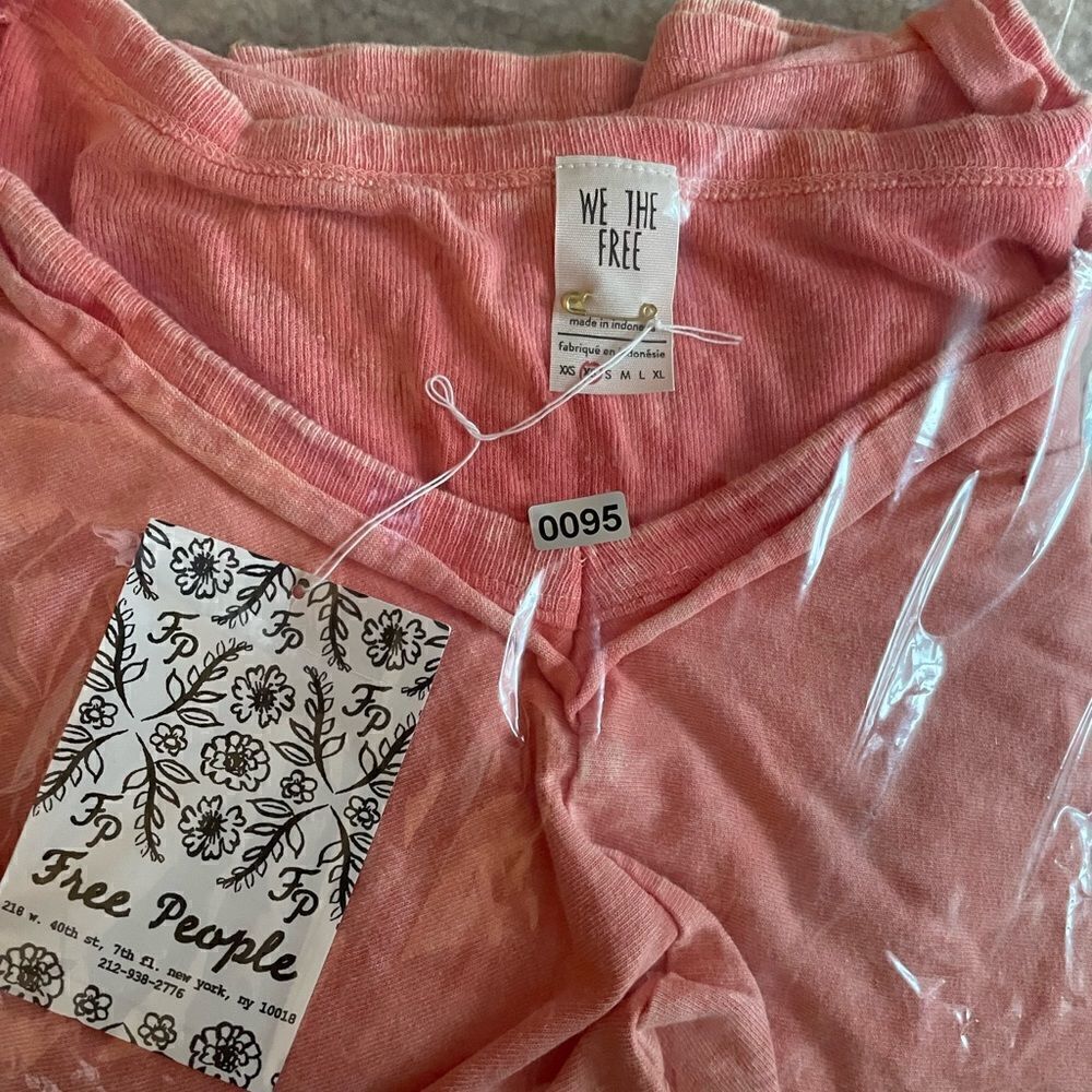 FREE PEOPLE Girl Talk Ruffle Top XS - Picture 6 of 6